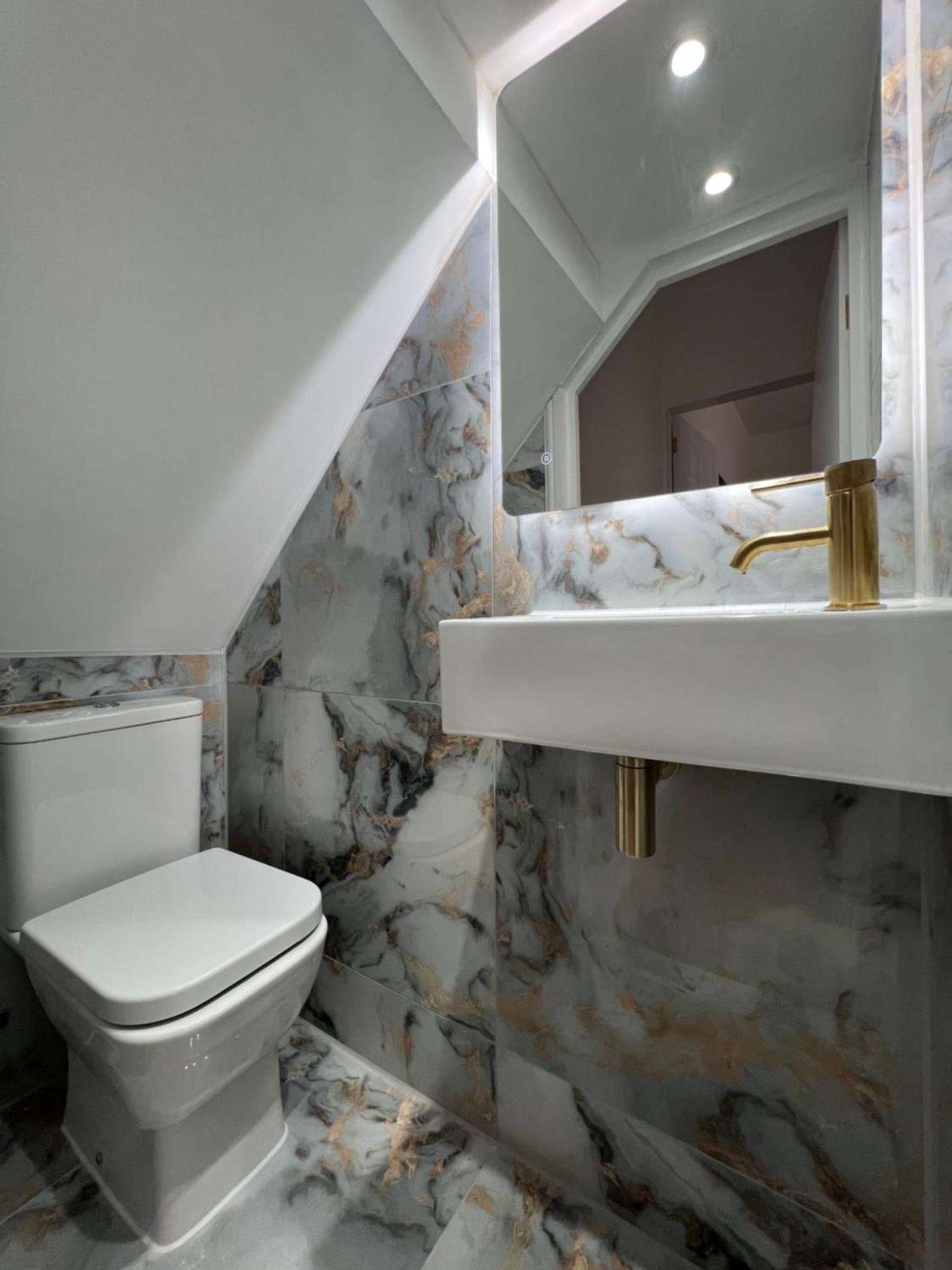 Coco House - 3 Bedrooms Holiday home Liverpool
